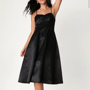 BNWT Lulu’s formal dress with pockets